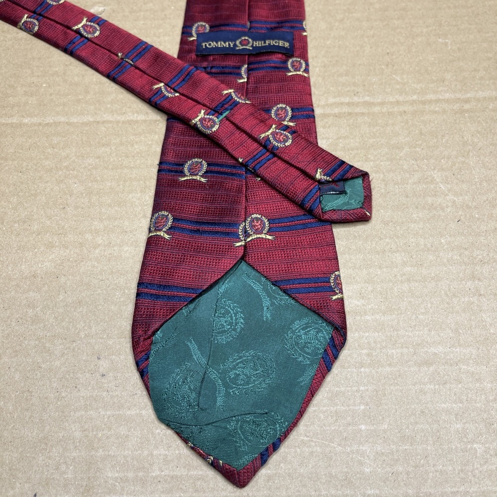 Vintage Tommy Hilfiger Tie Made USA Italian Silk Red Crest Medallion 58"